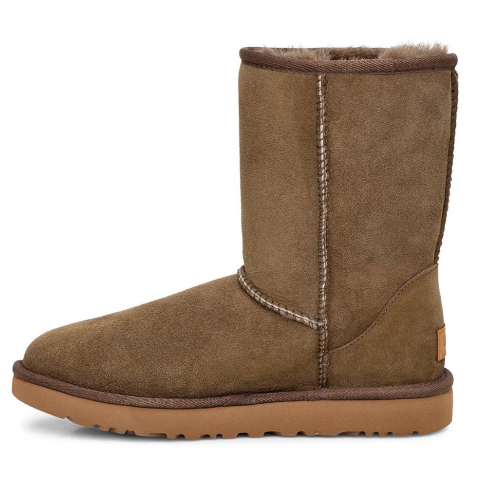 Classic Ugg Australia Boots